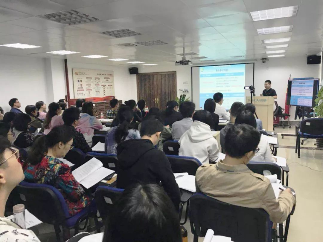 5bc9990d1a30e.jpg 1.jpg